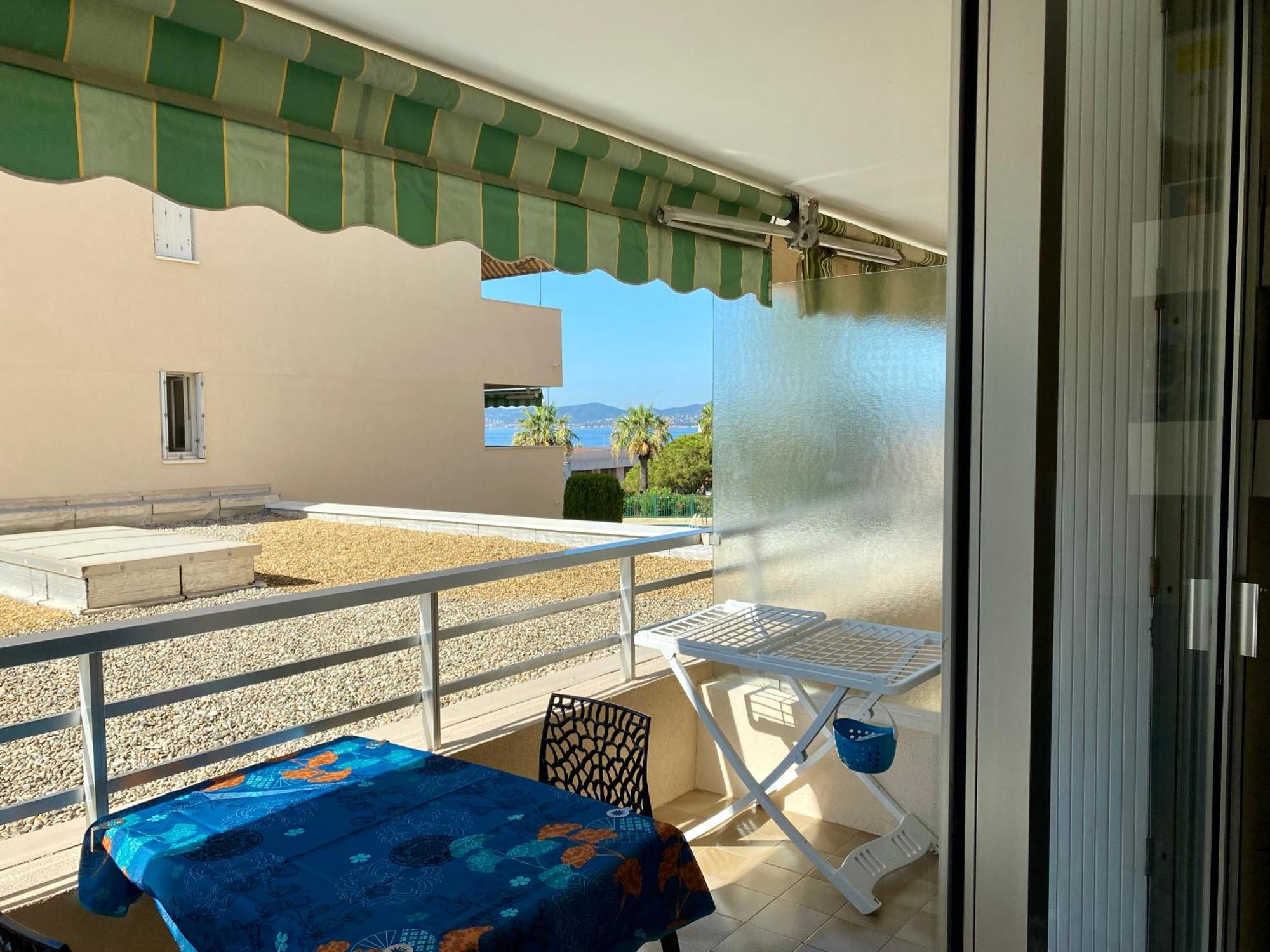 Studio 127, Vue Mer Et Piscine, Port Santa Lucia Saint-Raphaël Dış mekan fotoğraf